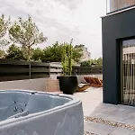 Casa Domina Villa