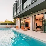 Casa Domina Srima