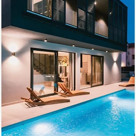 Casa Domina Srima